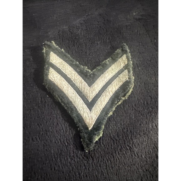 Vintage‎ Military Corporal Patch Cloth Rank Insignia Army Chevron GG247 - Picture 1 of 2
